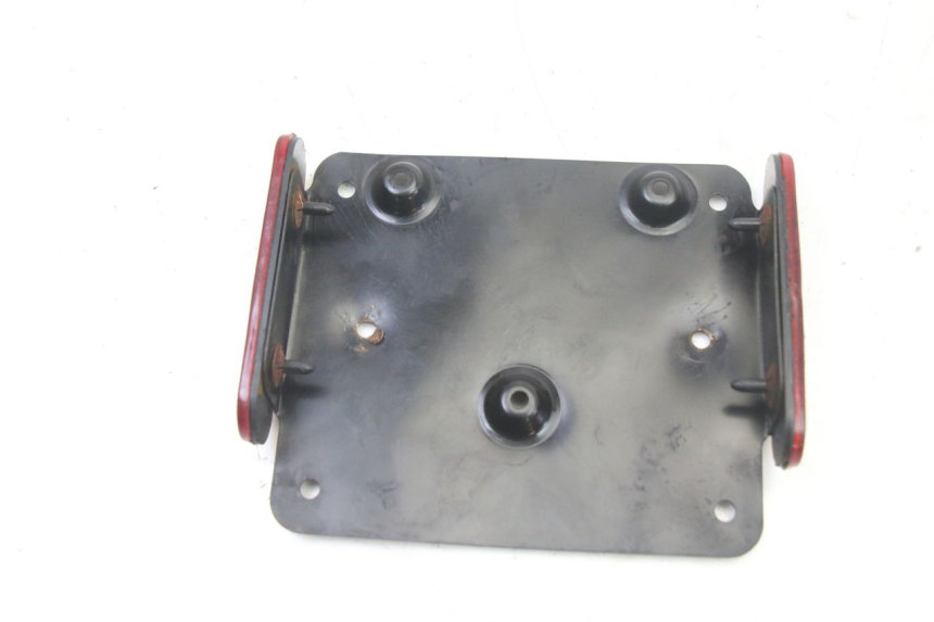 photo de SUPPORTO TARGA APRILIA SXR 50 (2021 - 2023) - Primo piano tecnico