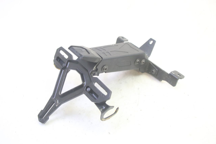 photo de PORTATARGA YAMAHA TRICITY 300 (2020 - 2024) - Dettaglio del componente