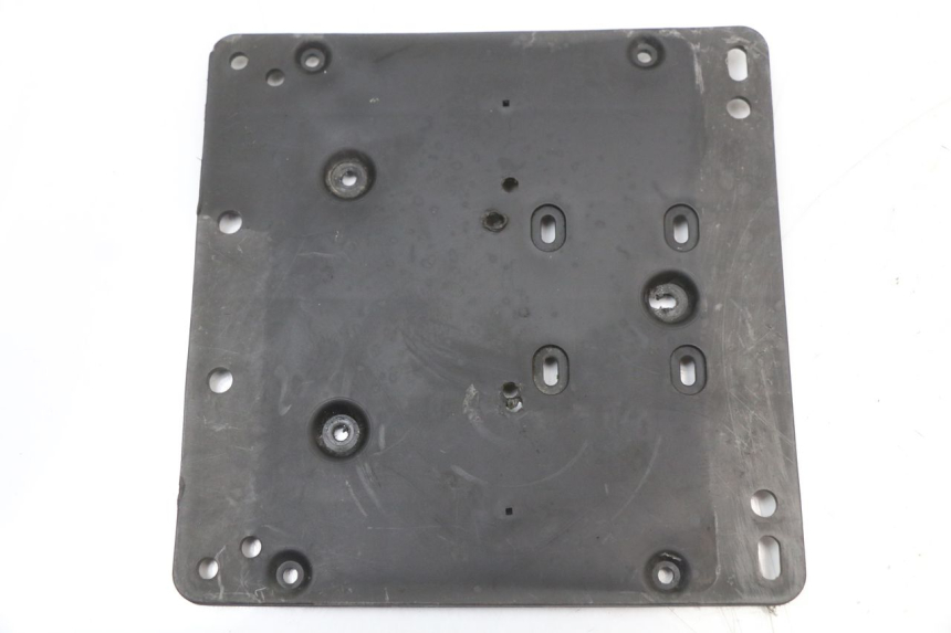 photo de SUPPORTO TARGA PIAGGIO XEVO - X EVO 125 (2007 - 2017) - Vista principale