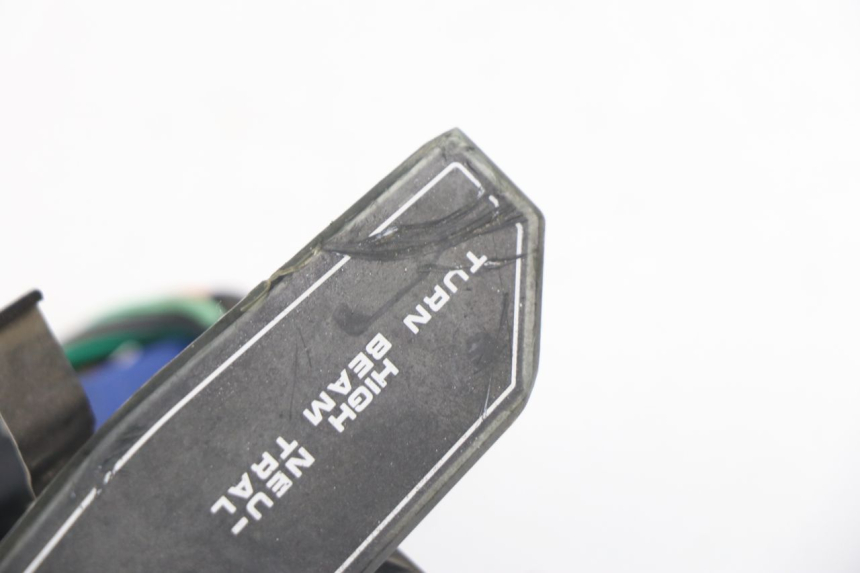 photo de cruscotto SUZUKI GSXF GSX F 600 (1988 - 1997) - Zoom sullo stato d'uso