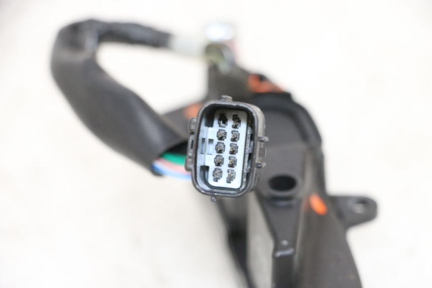 photo de CRUSCOTTO PIAGGIO MP3 HPE 300 (2019 - 2026) - Zoom sullo stato d'uso