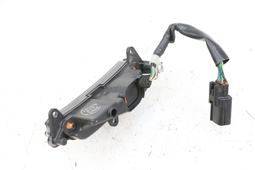 photo de CRUSCOTTO PIAGGIO MP3 500 (2014 - 2017) - Vista d'insieme del prodotto