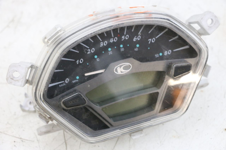 photo de CRUSCOTTO KYMCO LIKE 4T 50 (2019 - 2025) - Altra angolazione