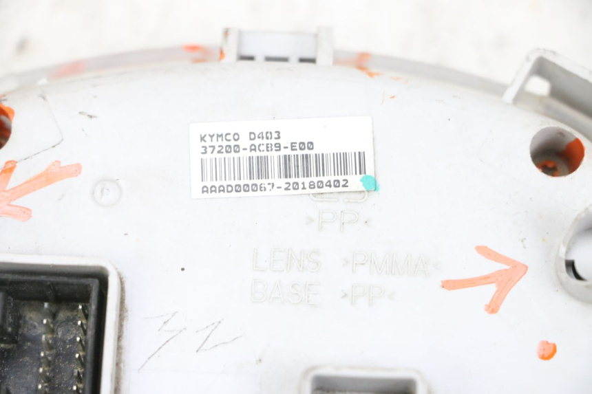 photo de CRUSCOTTO KYMCO LIKE 4T 50 (2019 - 2025) - Stato della superficie e materiale