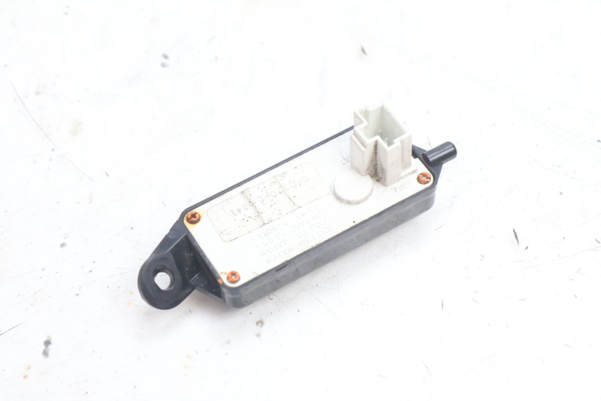photo de CRUSCOTTO HONDA SH 125 (2001 - 2003) - Zoom sullo stato d'uso