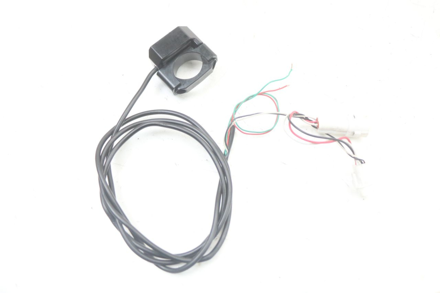 photo de CRUSCOTTO YAMAHA FZ1 FAZER 1000 (2007 - 2009) - Primo piano tecnico