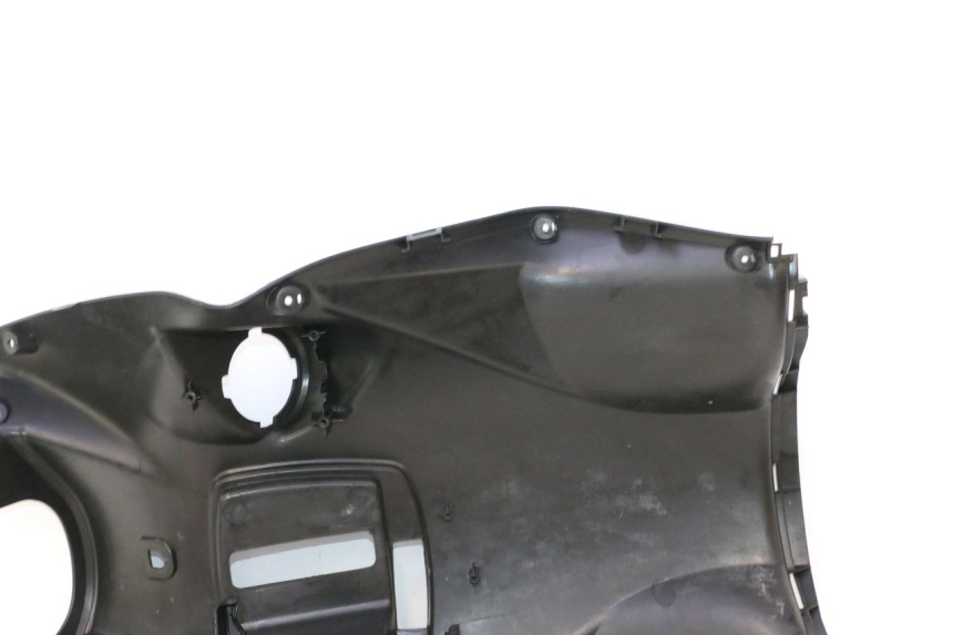 photo de PANNELLO INTERNO KYMCO AGILITY 16+ 4T 50 (2018 - 2023) - Dettagli dei punti di fissaggio