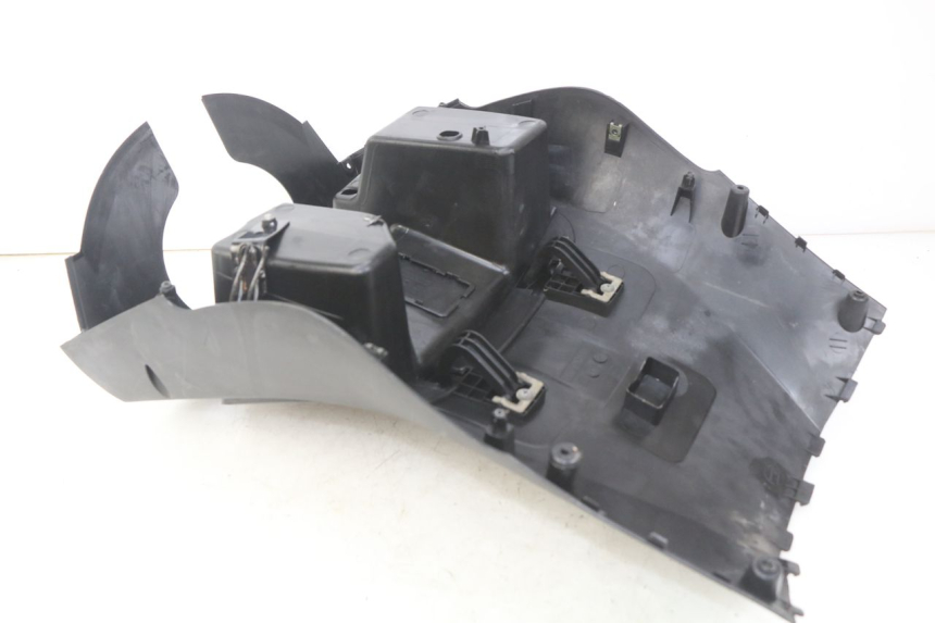 photo de PANNELLO INTERNO ECCITY ARTELEC 670 1 (2013 - 2017) - Altra angolazione