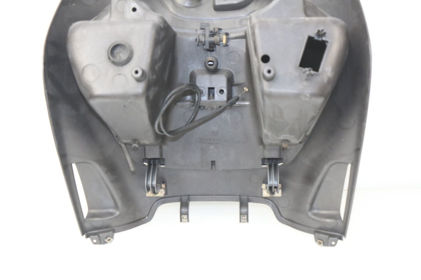 photo de RETROSCUDO PIAGGIO BEVERLY 500 (2003 - 2007) - Dettagli dei punti di fissaggio