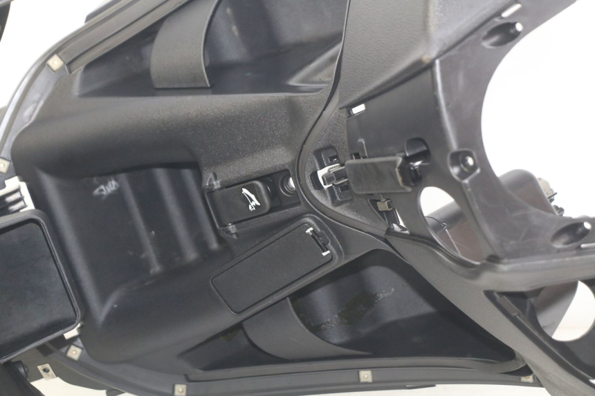 photo de RETROSCUDO PIAGGIO BEVERLY 125 (2010 - 2015) - Altra vista dell'articolo