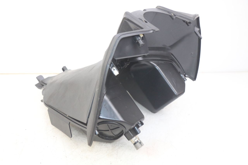 photo de RETROSCUDO PIAGGIO BEVERLY 125 (2010 - 2015) - Dettagli dei punti di fissaggio