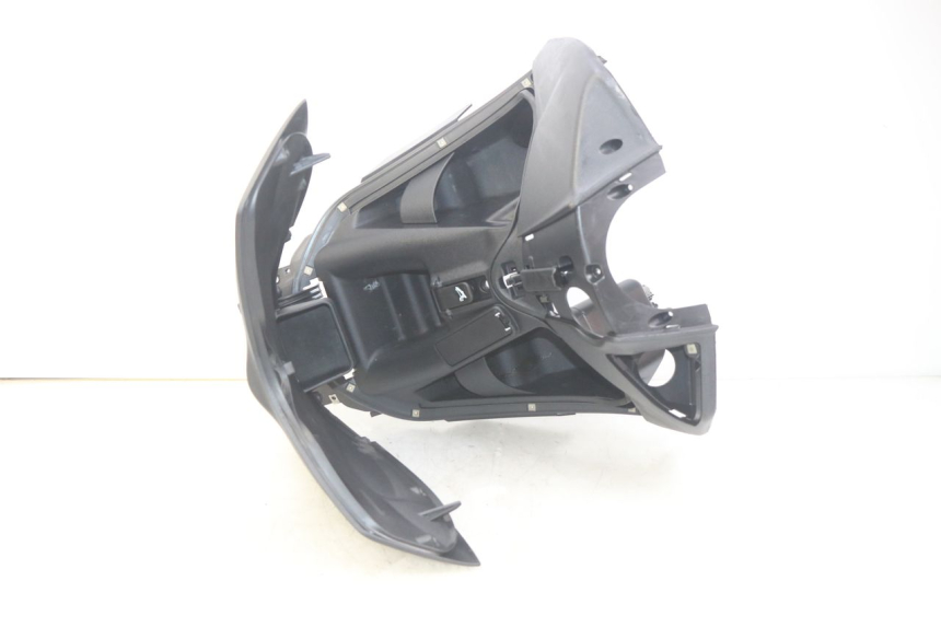 photo de RETROSCUDO PIAGGIO BEVERLY 125 (2010 - 2015) - Marcature e riferimenti originali