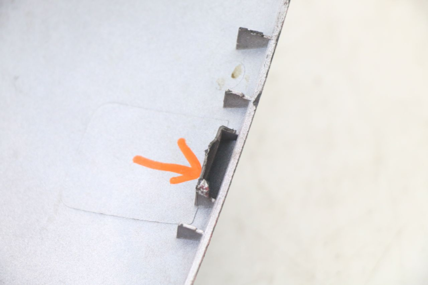 photo de PANNELLO INTERNO MBK BOOSTER SPIRIT NAKED 50 (2004 - 2017) - Caratteristiche distintive