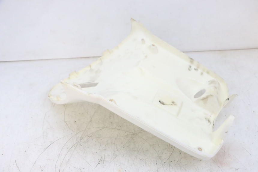 photo de PANNELLO INTERNO MBK BOOSTER SPIRIT NAKED 50 (2004 - 2017) - Dettagli dei punti di fissaggio