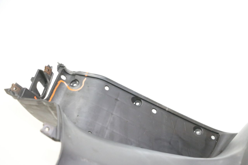 photo de PANNELLO INTERNO SUZUKI BURGMAN 125 (2007 - 2014) - Zoom sullo stato d'uso