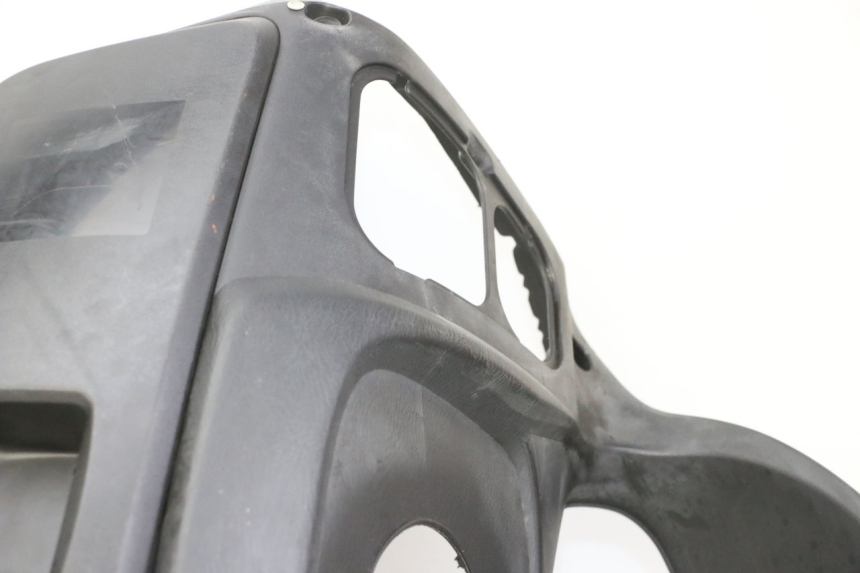 photo de PANNELLO INTERNO SUZUKI BURGMAN 125 (2007 - 2014) - Primo piano tecnico