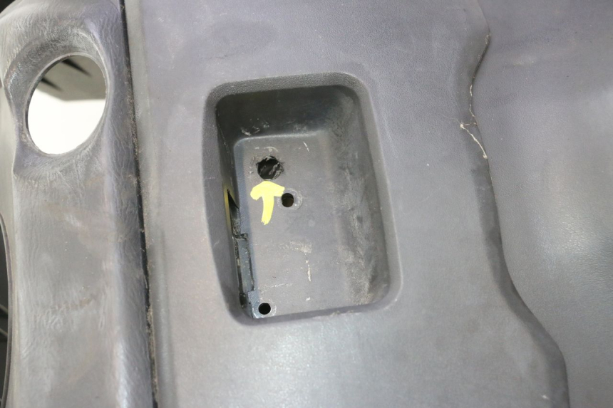 photo de PANNELLO INTERNO SUZUKI BURGMAN 125 (2007 - 2014) - Marcature e riferimenti originali