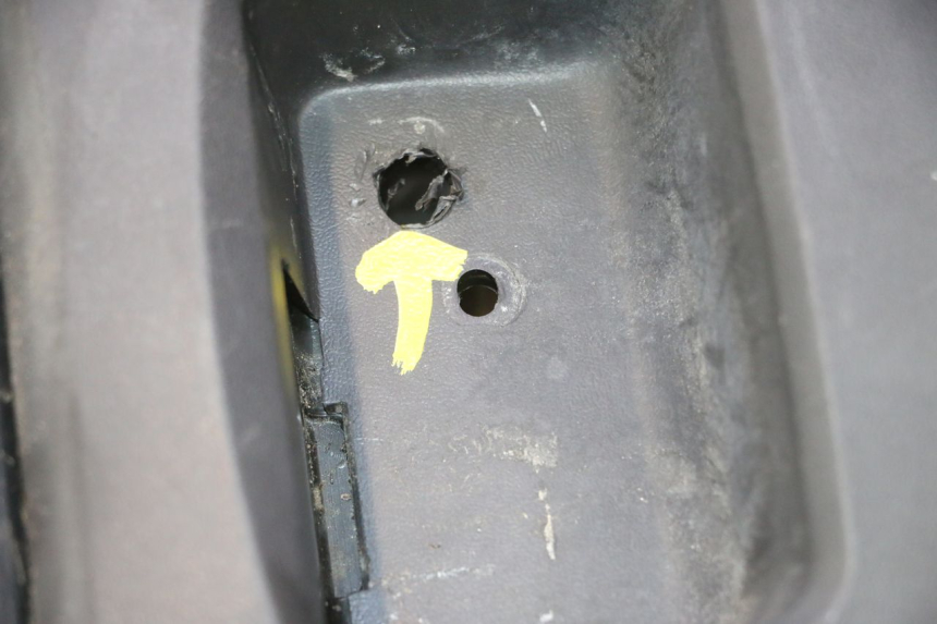 photo de PANNELLO INTERNO SUZUKI BURGMAN 125 (2007 - 2014) - Altra vista dell'articolo