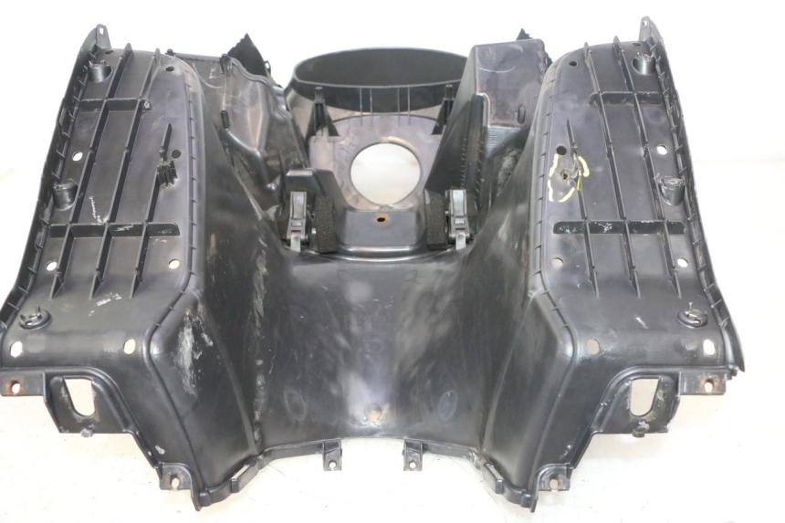 photo de PANNELLO INTERNO SUZUKI BURGMAN 125 (2007 - 2014) - Dettagli dei punti di fissaggio