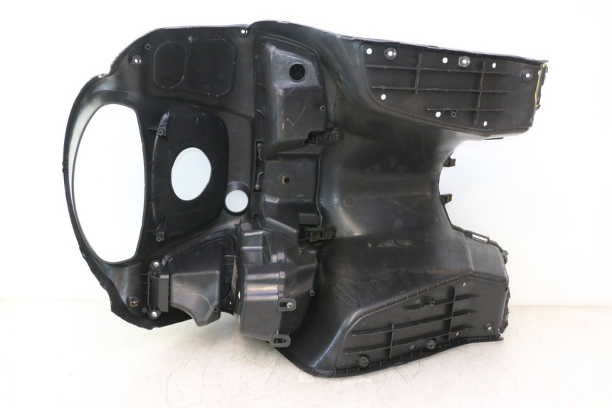 photo de PANNELLO INTERNO SUZUKI BURGMAN 125 (2007 - 2014) - Caratteristiche distintive