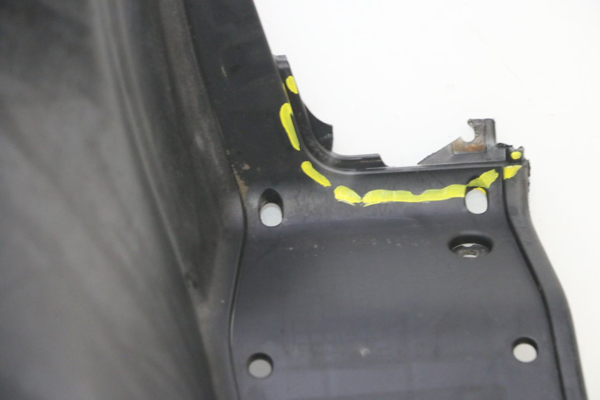 photo de PANNELLO INTERNO SUZUKI BURGMAN 125 (2007 - 2014) - Zoom sullo stato d'uso