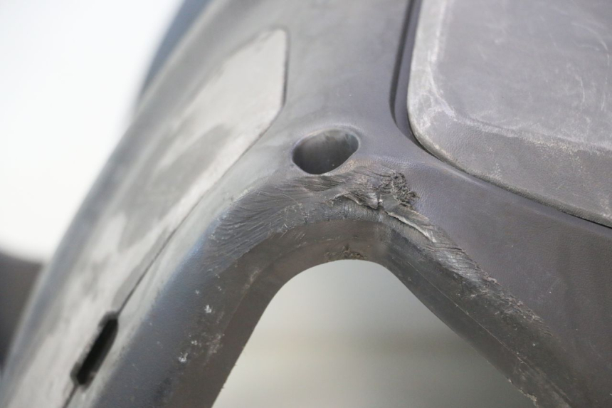 photo de PANNELLO INTERNO SUZUKI BURGMAN 125 (2007 - 2014) - Zoom sullo stato d'uso