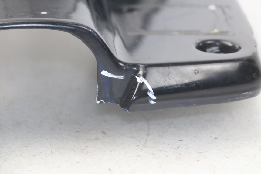 photo de PANNELLO INTERNO YAMAHA BW'S 50 (1999 - 2003) - Dettagli dei punti di fissaggio