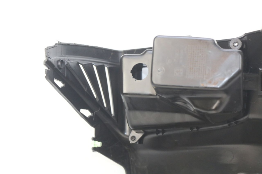 photo de PANNELLO INTERNO PEUGEOT CITYSTAR 2T 50 (2018 - 2021) - Stato della superficie e materiale