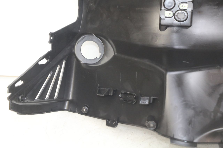 photo de PANNELLO INTERNO PEUGEOT CITYSTAR 2T 50 (2018 - 2021) - Ricambio usato controllato