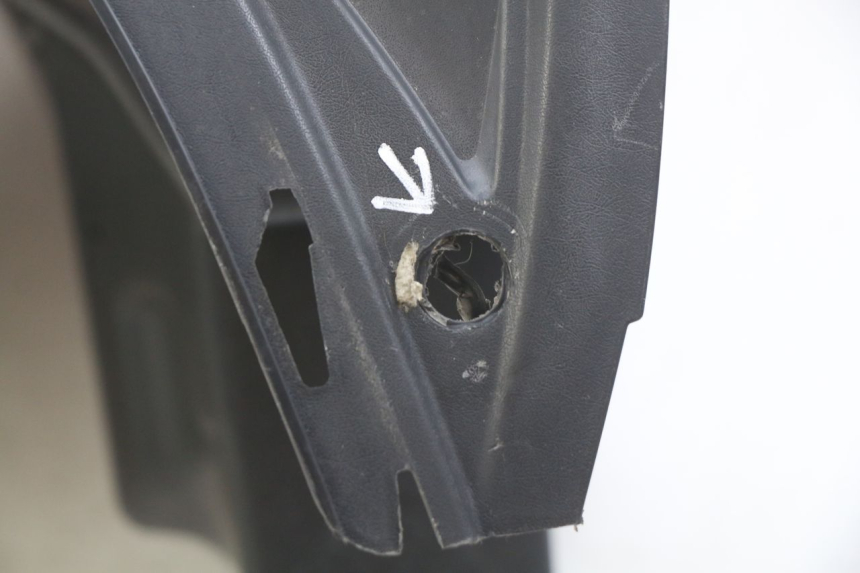 photo de PANNELLO INTERNO PEUGEOT CITYSTAR 125 (2011 - 2017) - Caratteristiche distintive