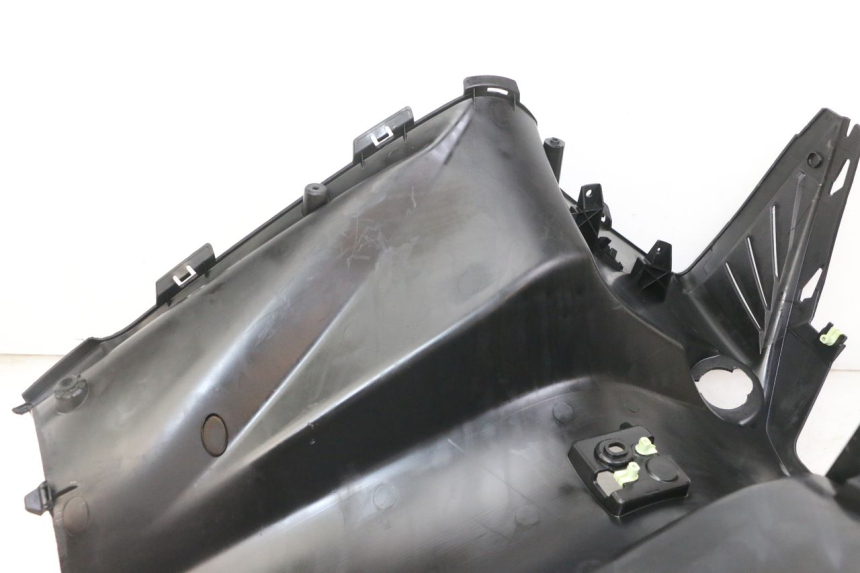 photo de PANNELLO INTERNO PEUGEOT CITYSTAR 50 (2013 - 2017) - Primo piano tecnico