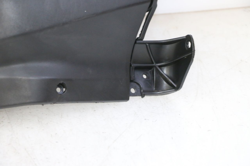 photo de PANNELLO INTERNO SYM CROX 4T 50 (2016 - 2023) - Zoom sui componenti