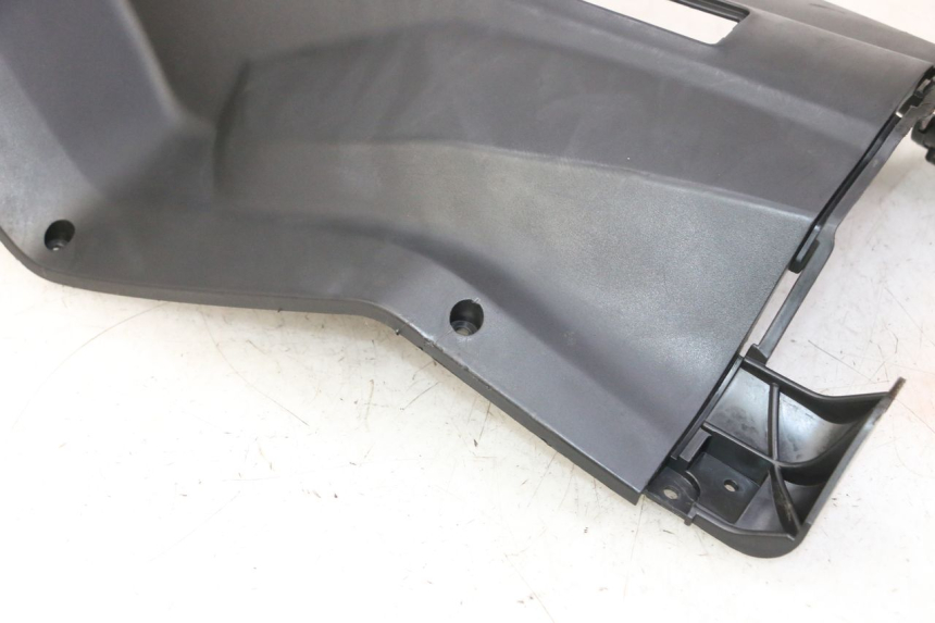 photo de PANNELLO INTERNO SYM CROX 4T 50 (2016 - 2023) - Dettagli dei punti di fissaggio