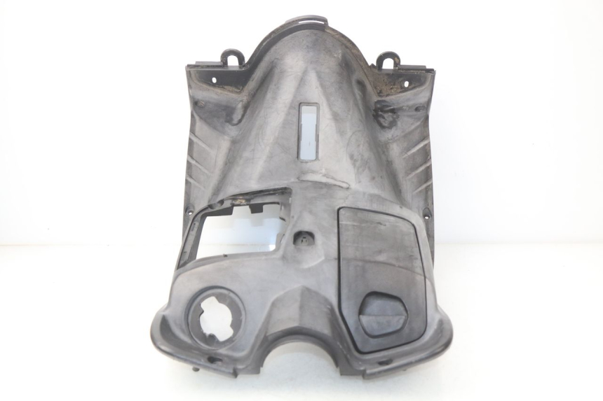 photo de PANNELLO INTERNO YAMAHA CYGNUS X 125 (2004 - 2007) - Dettagli dei punti di fissaggio