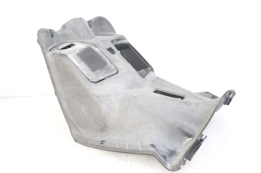 photo de PANNELLO INTERNO YAMAHA CYGNUS X 125 (2004 - 2007) - Dettagli dei punti di fissaggio