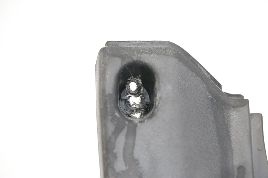 photo de FASCIA INTERNA KYMCO DINK STREET 125 (2009 - 2014) - Zoom sullo stato d'uso