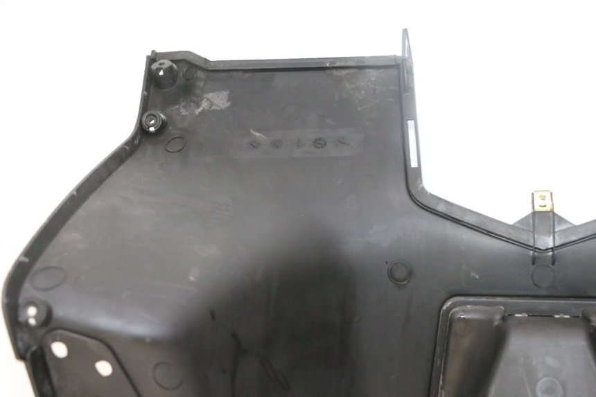 photo de FASCIA INTERNA KYMCO DINK STREET 125 (2009 - 2014) - Marcature e riferimenti originali