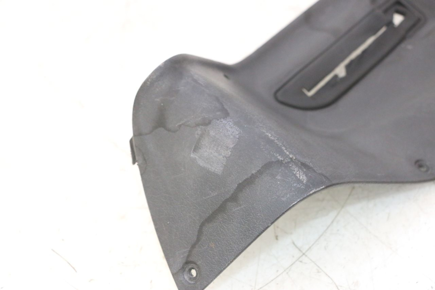 photo de RETROSCUDO DESTRA GILERA GP 800 (2007 - 2013) - Altra angolazione