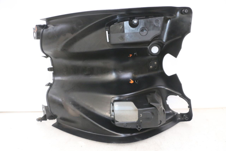 photo de PANNELLO INTERNO PEUGEOT ELYSEO 125 (1999 - 2004) - Primo piano ad alta risoluzione