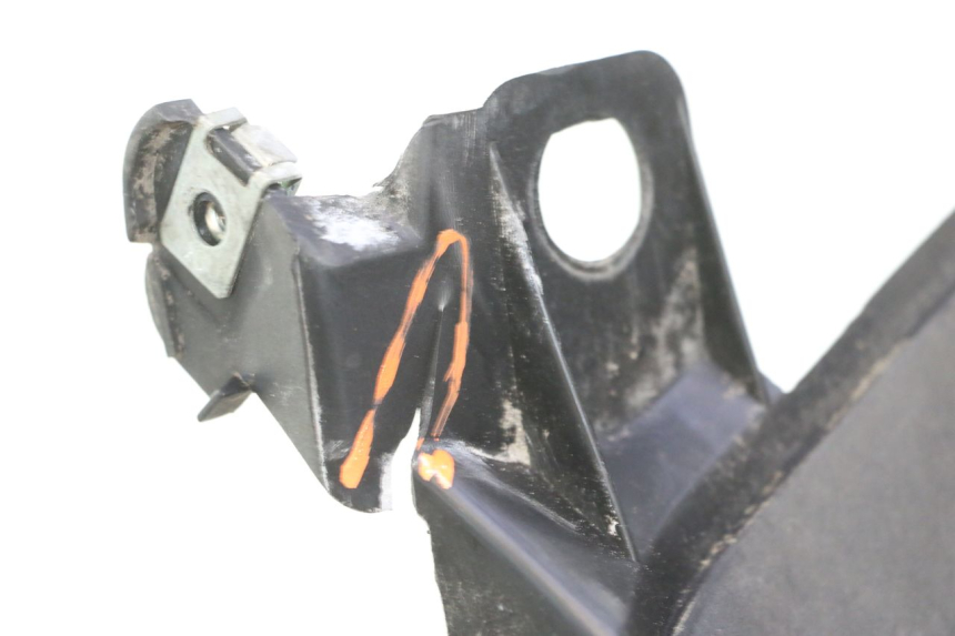 photo de PANNELLO INTERNO PEUGEOT ELYSTAR 50 (2002 - 2014) - Zoom sui componenti