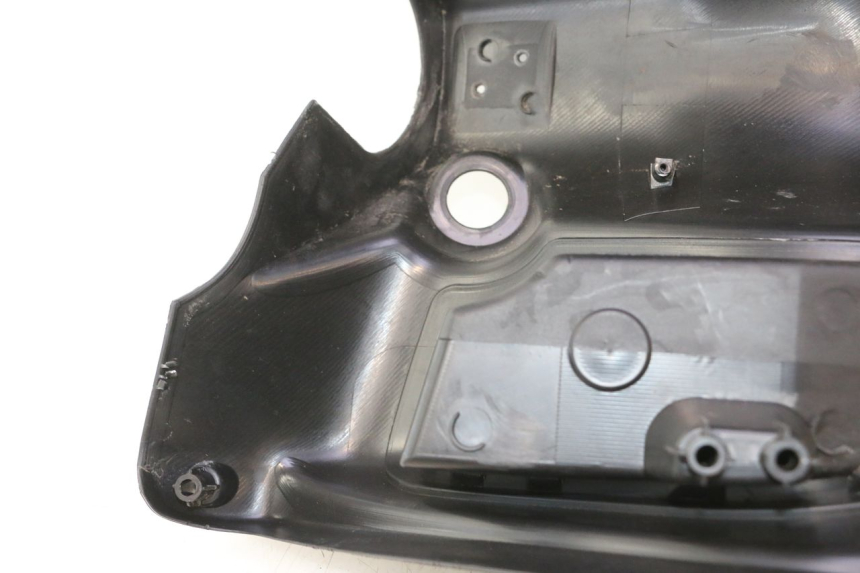 photo de PANNELLO INTERNO PEUGEOT ELYSTAR 50 (2002 - 2014) - Stato della superficie e materiale