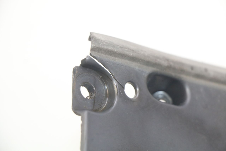 photo de PANNELLO INTERNO HONDA FES PANTHEON 2T 125 (1998 - 2002) - Caratteristiche distintive