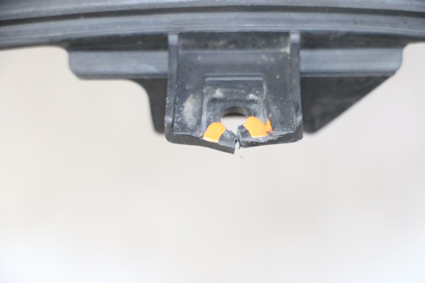 photo de PANNELLO INTERNO HONDA FES S-WING SWING ABS 125 (2007 - 2015) - Zoom sui componenti