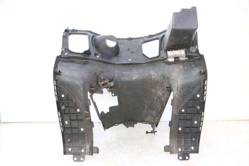 photo de PANNELLO INTERNO HONDA FES S-WING SWING ABS 125 (2007 - 2015) - Focus sulla struttura