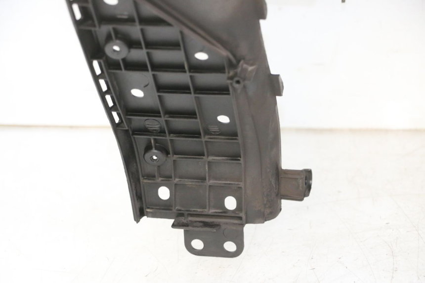 photo de PANNELLO INTERNO HONDA FES S-WING SWING ABS 125 (2007 - 2015) - Primo piano tecnico