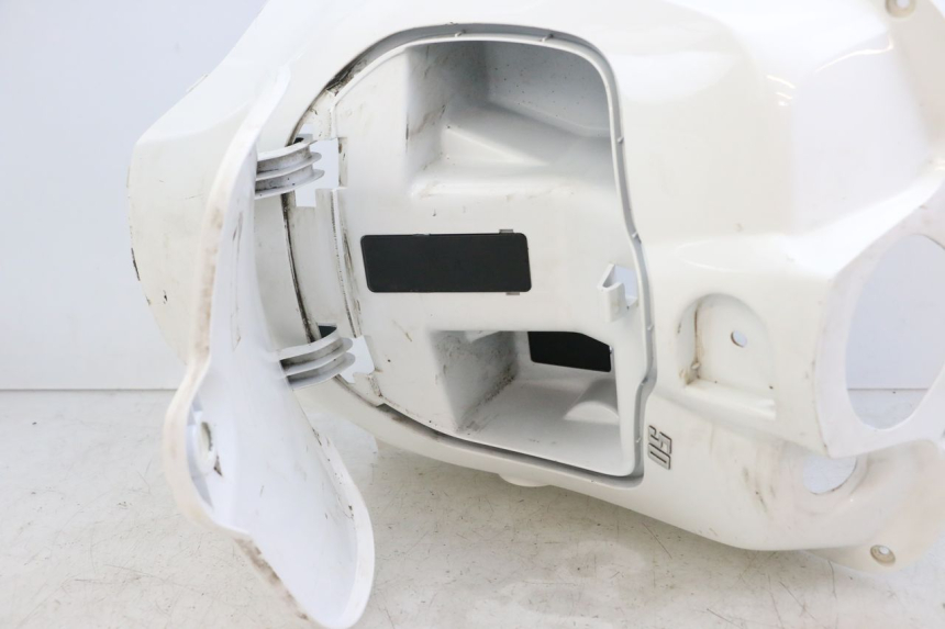 photo de FASCIA INTERNA SYM FIDDLE 3 III 50 (2014 - 2020) - Dettagli dei punti di fissaggio