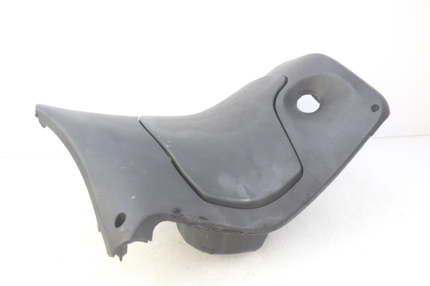 photo de PANNELLO INTERNO PIAGGIO FLY 2T 50 (2004 - 2017) - Dettagli dei punti di fissaggio