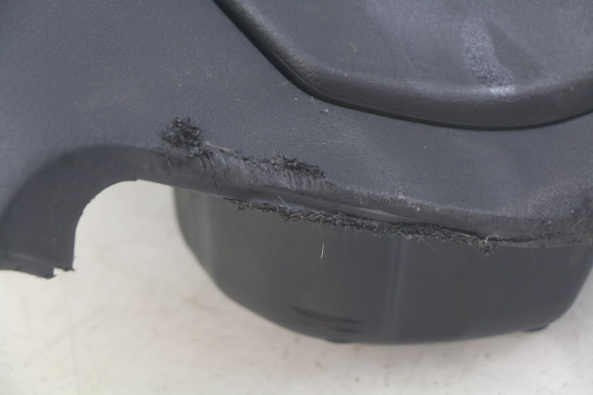 photo de PANNELLO INTERNO PIAGGIO FLY 2T 50 (2004 - 2017) - Stato della superficie e materiale