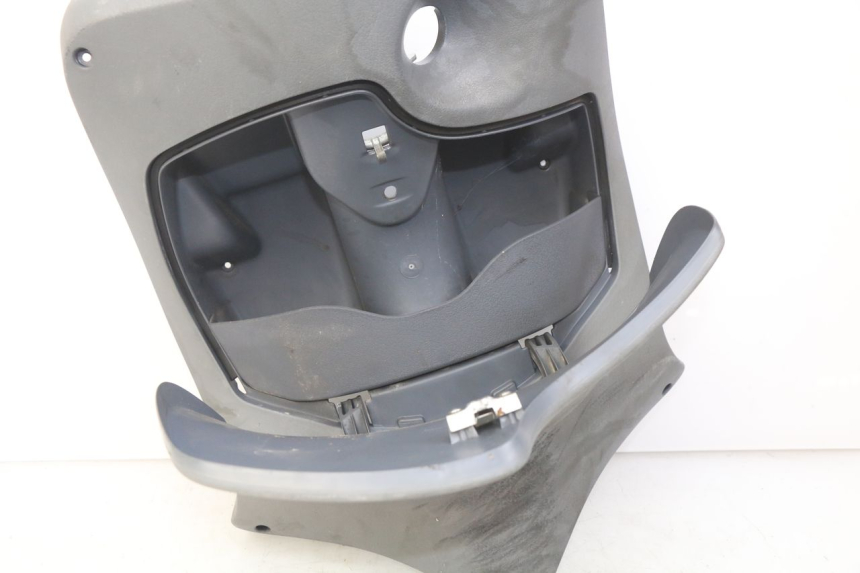 photo de PANNELLO INTERNO PIAGGIO FLY 100 (2006 - 2010) - Zoom sullo stato d'uso