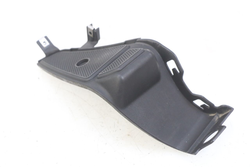 photo de PANNELLO INTERNO SINISTRO GILERA RUNNER SP 50 (2009 - 2017) - Primo piano tecnico